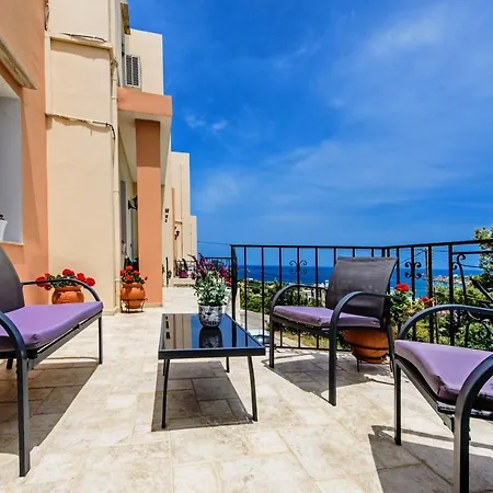 Elmyra Villa, Heated Pool & Walking To Beach, By Thinkvilla *